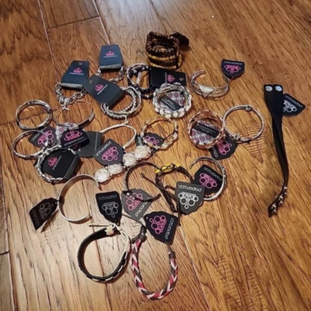 Entire Paparazzi Bracelet Inventory - 28 pieces